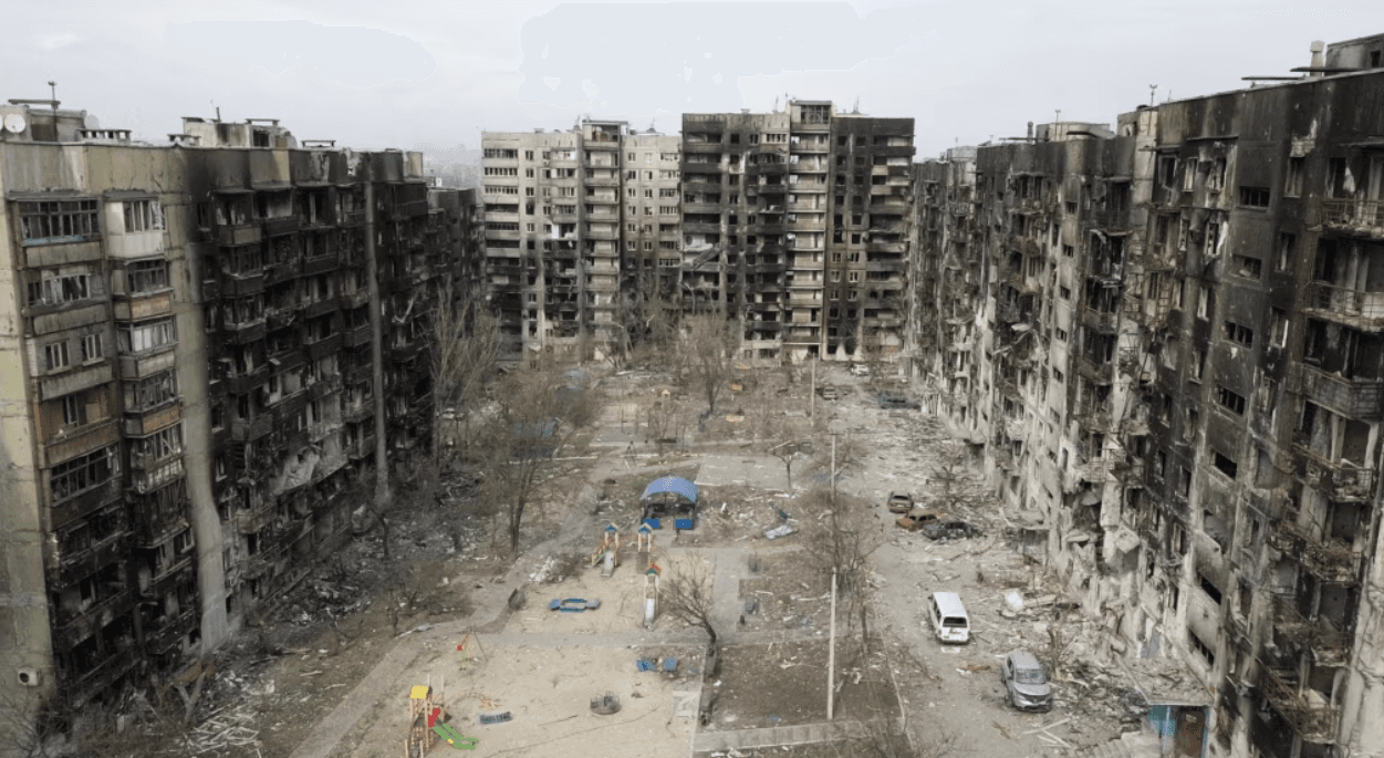 Знищений російськими військами Маріуполь. Фото зроблене 3 квітня 2022 року / REUTERS