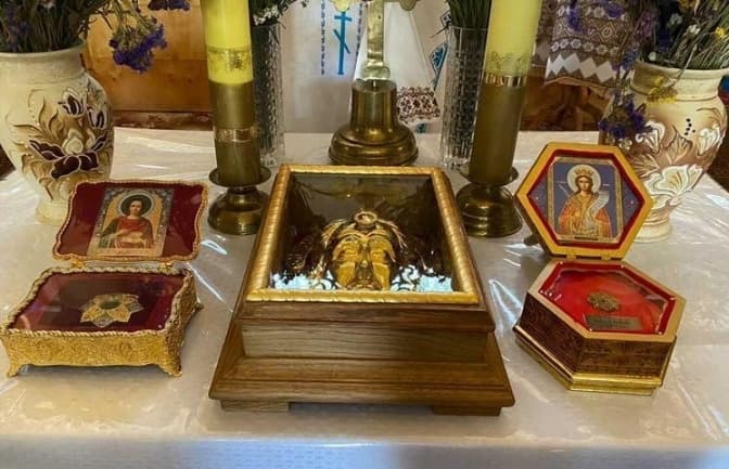 До Львова везуть мощі Андрія Первозванного та цілителя Пантелеймона. Розклад богослужінь