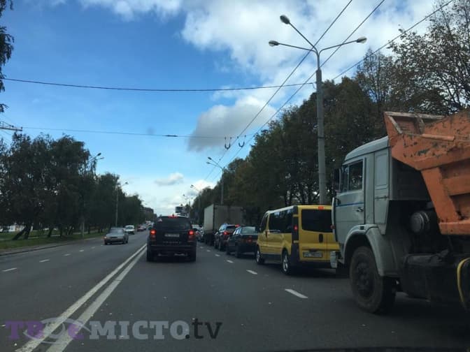 Ситуація на дорогах Львова: затор на Стрийській