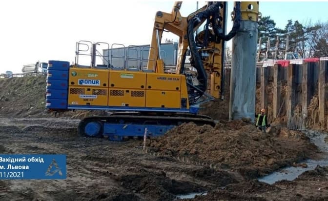 На об’їзній Львова почали реконструювати шляхопровід