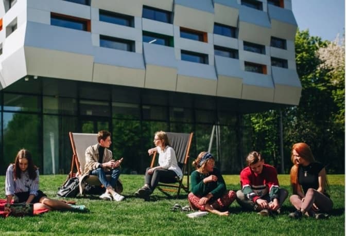 УКУ оголосив конкурс на отримання стипендій для журналістів. Умови і дедлайни