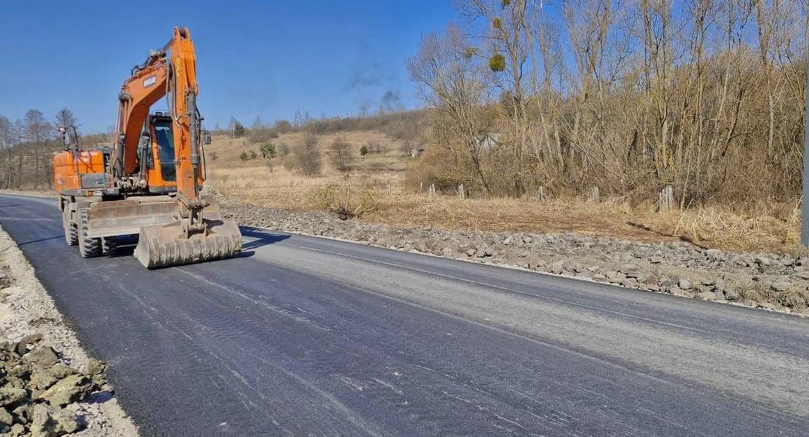 Road repairs intensified in Lviv region: where exactly