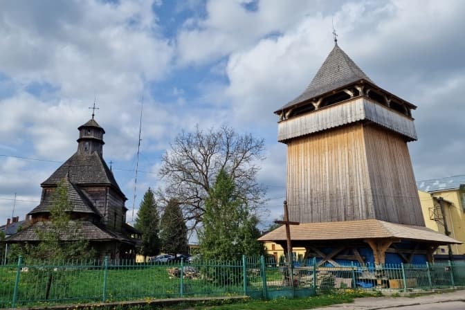 На Львівщині реставрують дзвіницю одного із найстаріших дерев'яних храмів