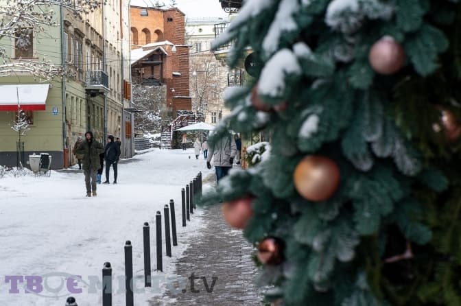 Засніжений Львів. Фоторепортаж