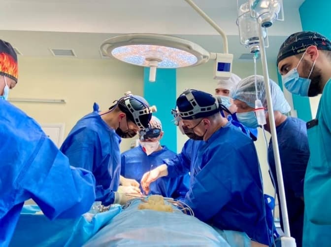 Щелепу формували 12 годин. Уперше в Україні львівські медики провели операцію з реконструкції обличчя