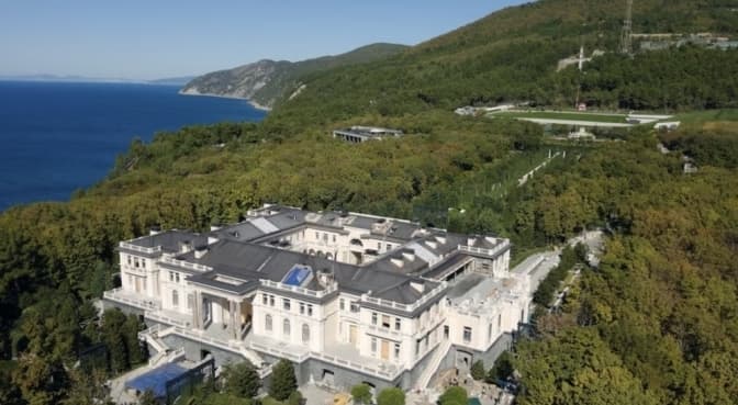 У МЗС РФ заявили про атаку на резиденцію Путіна, Україна назвала це вигадкою