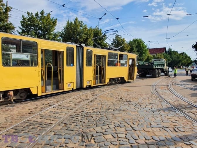 У Львові досі ліквідовують пошкодження на лініях електротранспорту. Коли поїдуть трамваї