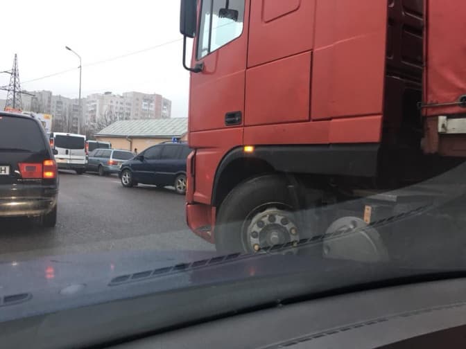 Ситуація на дорогах Львова: затор на Богдана Хмельницького