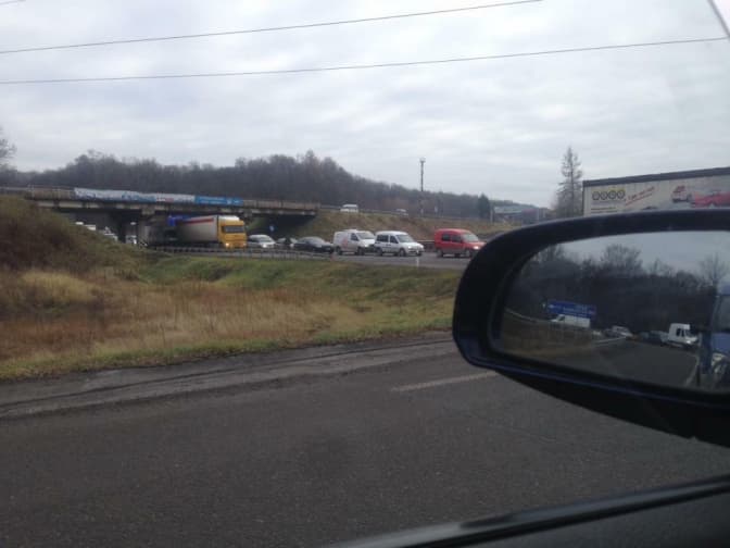 Ситуація на дорогах Львова: затори на об'їзній