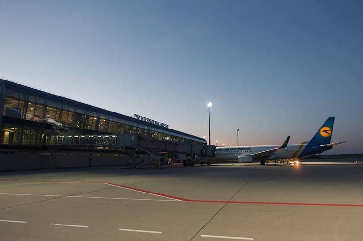 фото ілюстративне/аеропорт «львів»