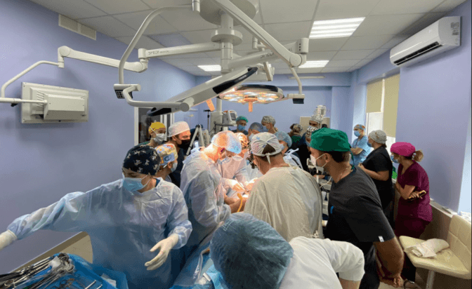 Львівські лікарі заморозили серце пацієнта, аби його вилікувати