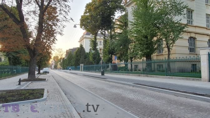 Стала веломагістраллю. Як виглядає вулиця Пекарська після ремонту. Фото, відео
