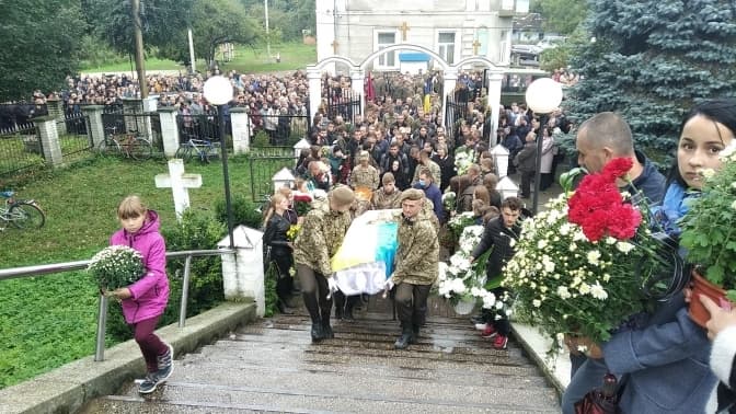 На Львівщині провели в останню путь захисника України Дем'яна Даниліва