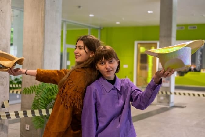 У Львові провели оригінальний показ моди на тему боротьби з пандемією