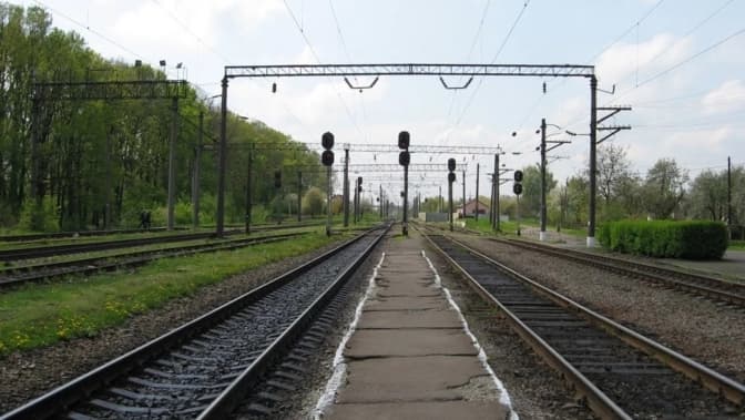 На Львівщині скасували низку приміських поїздів та українці мають оновити дані про нерухомість у держреєстрі. Підсумки доби