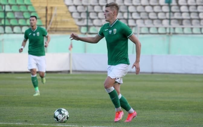 Львівські «Карпати» на виїзді розгромили «Чайку»