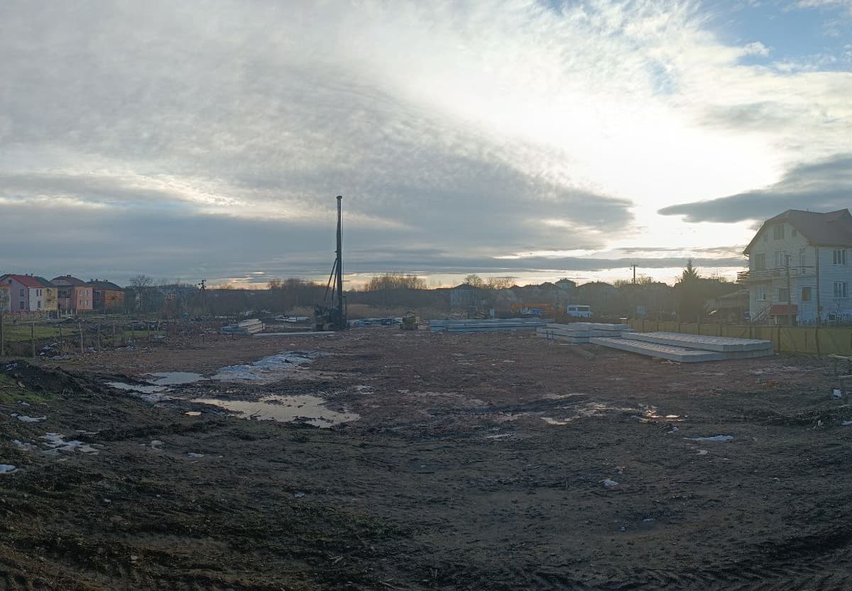 Як під час війни у Ходорові будують спорткомплекс та експрокурора з Львівщини оголосили в розшук. Підсумки доби