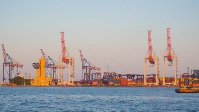 Росія обстріляла крилатими ракетами морський порт в Одесі