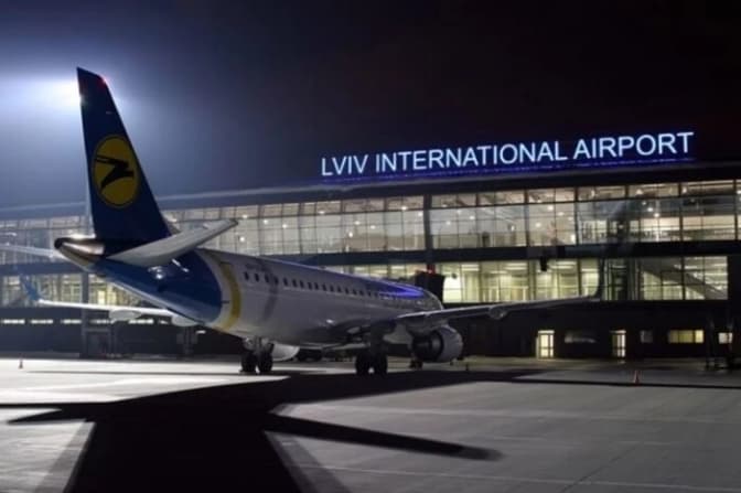 Повітряні сили про те, чи безпечно запускати аеропорт «Львів» та яким буде відновлення Києва. Підсумки доби