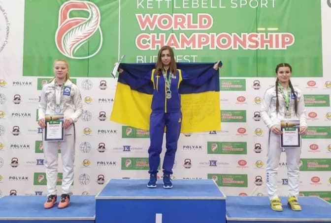 19-річна львів'янка виборола чотири золотих медалі на чемпіонаті світу з гирьового спорту