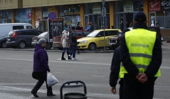 У Львові за два тижні оштрафували понад 600 пішоходів-порушників