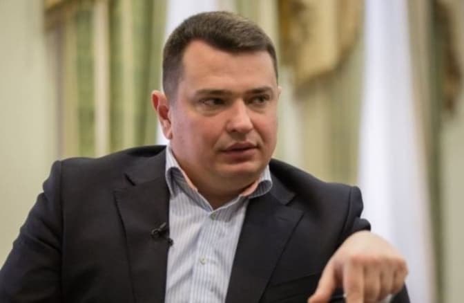 Артема Ситника звільнили з посади директора НАБУ