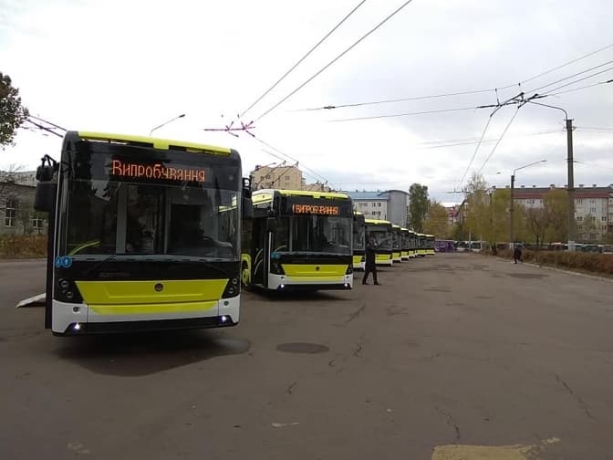 «Львівелектротранс» отримав перші 10 нових тролейбусів Електрон. Фото дня