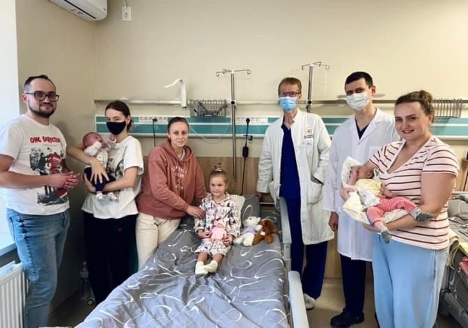 У львівській лікарні хірурги зі США прооперують дітей із вадами серця