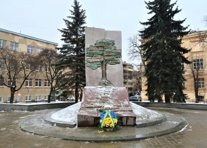У Львові освятили пам’ятник депортованим з Польщі українцям