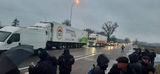 Трасу Київ – Чоп біля Бродів знову перекрили