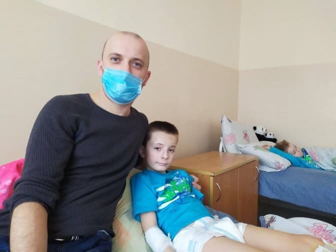 Лікарі розповіли про стан двох братів, яких збило авто у Самборі