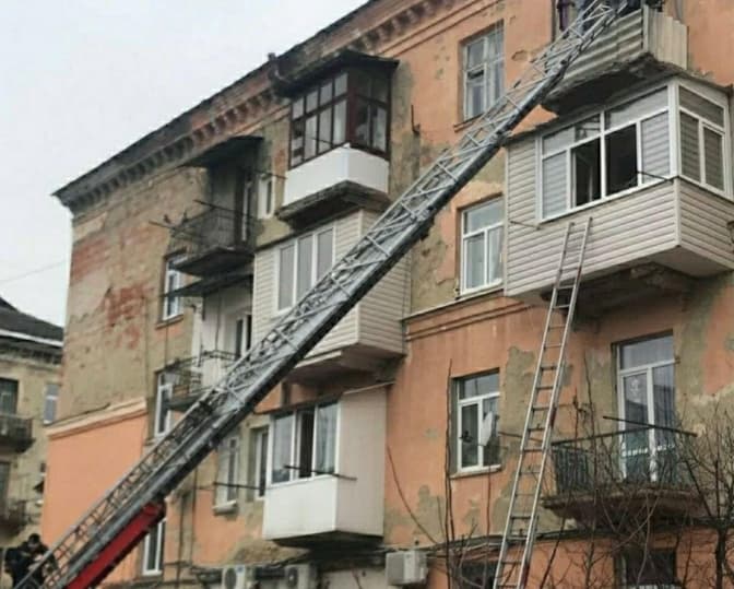 У Дрогобичі вогнеборці винесли із вогню трьох дітей