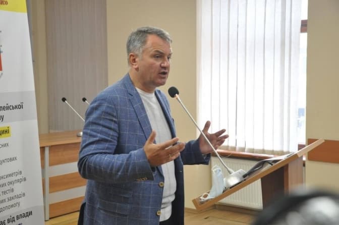 Сьомий місяць пандемії. Синютка заявив, що чинна влада лише загострила ситуацію