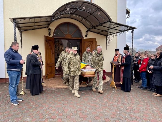 На Львівщині попрощались із військовослужбовцем Іваном Пижом