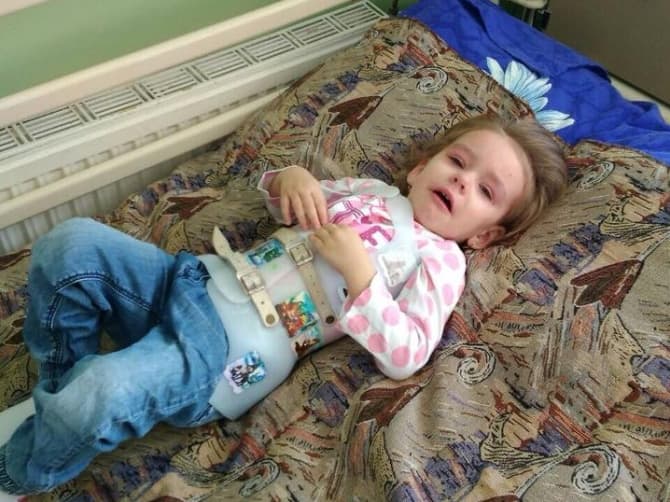 Львів’ян просять допомогти врятувати життя дворічної дівчинки. Фото