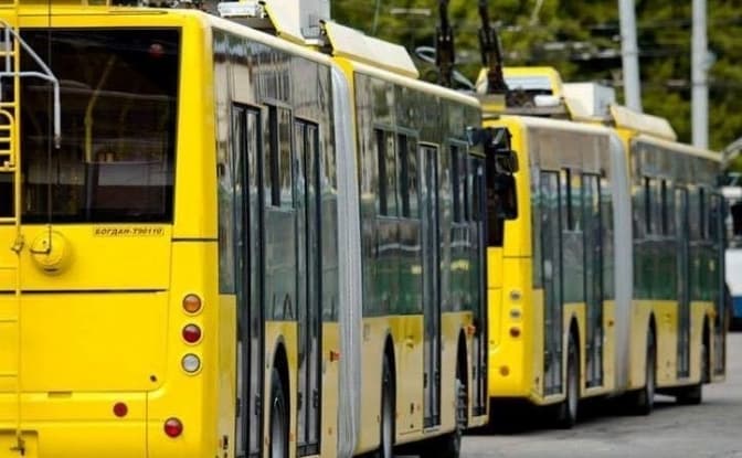 В Києві зупинились 5 маршрутів тролейбусів. Відсутня напруга у мережі