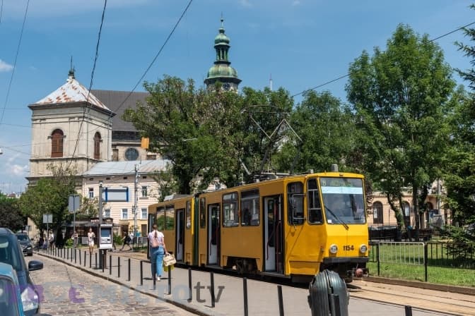 У Львові почали курсувати деякі маршрути електротранспорту