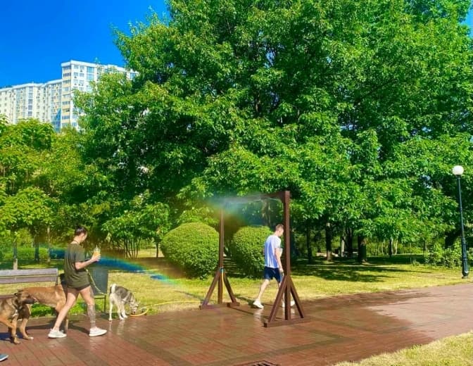 У парках Києва встановили рамки-розпилювачі. Перелік адрес