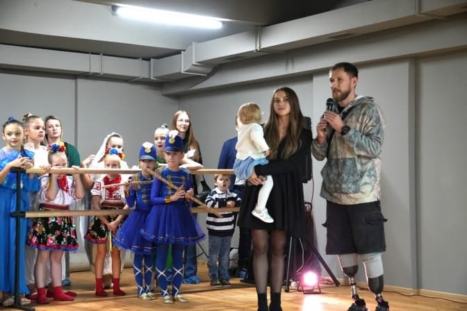 Ветеран «Азову», який втратив кінцівки, відкрив у Львові танцювальну студію