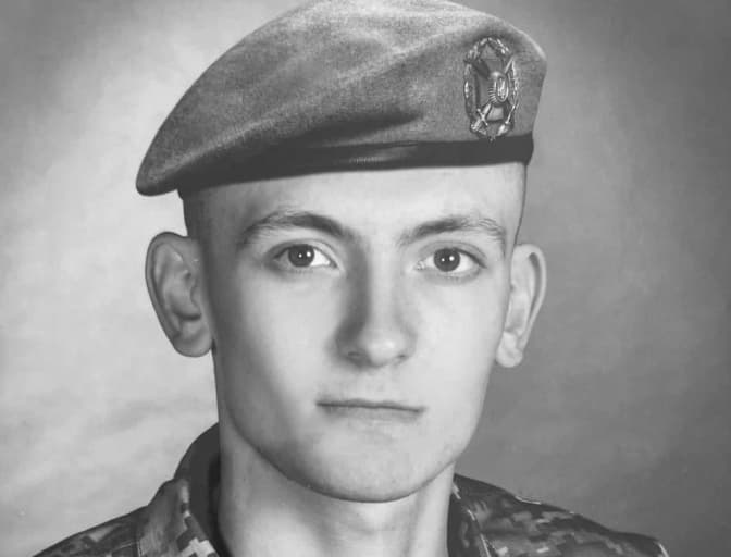 На Львівщині попрощалися з 20-річним воїном, який загинув у боях за Україну