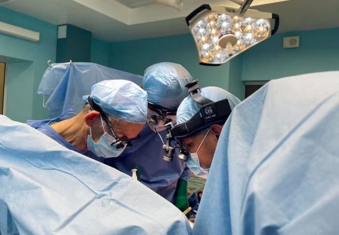 Львівські хірурги пересадили стовбурові клітини 69-річному пацієнту з серцевою недостатністю