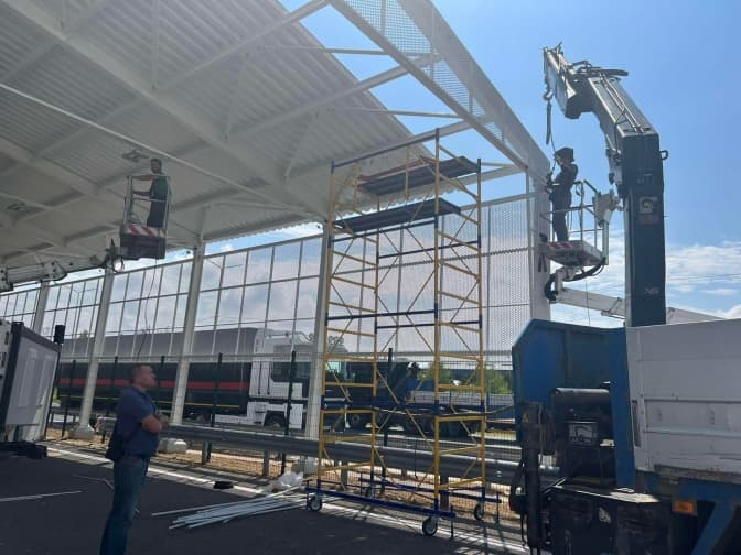 Сьогодні мають відновити рух легкових авто через пункт пропуску «Краківець»