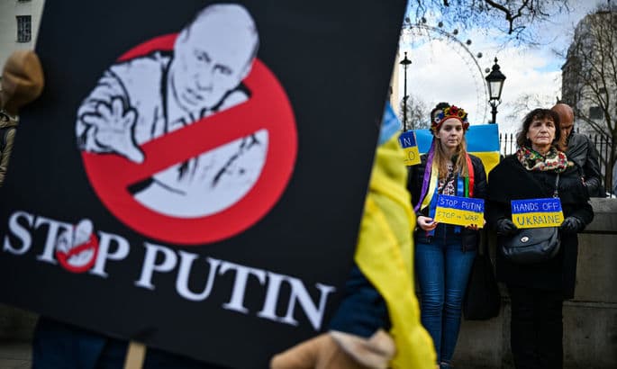 «Російський ведмідь», наче прокажений, повинен бути ізольований