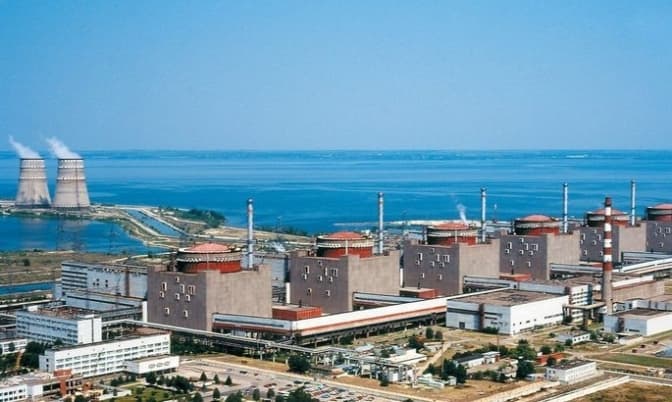 Ми пережили ніч, яка могла зупинити історію України і Європи, – Зеленський