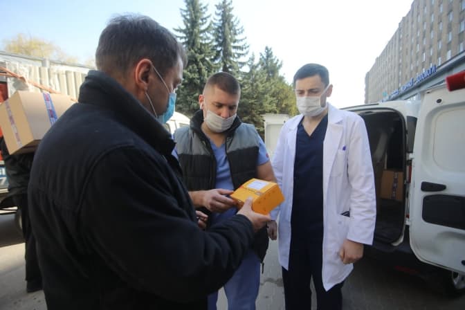 Компанія Meest закупила експрес-тести Львівській міській лікарні швидкої допомоги