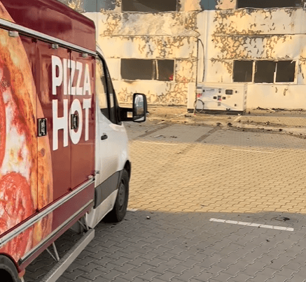 Знищений цех виробництва мережі піц у Львові / Скриншот з відео Романа Боднара