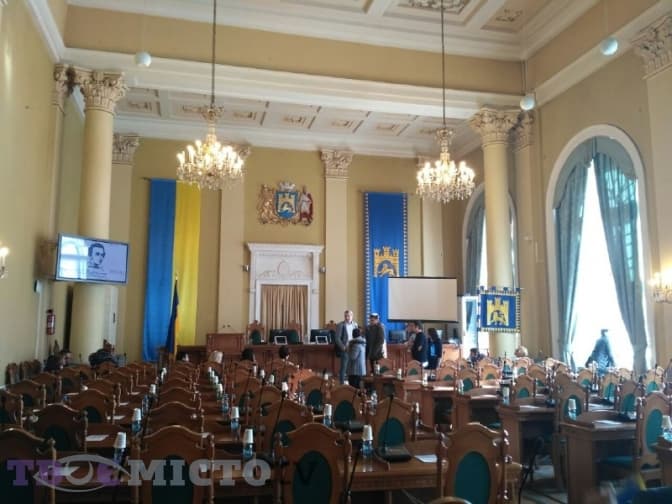 У Львові скасували сесію міської ради через пікет стоматологів