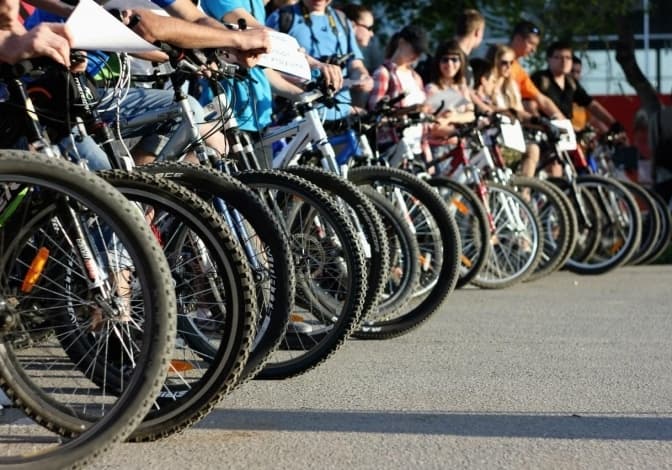 Через велопробіг громадський транспорт у Львові курсуватиме зі змінами