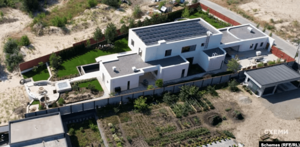 Будинок, який звели, на ділянці у Вишеньках під Києвом / Схеми