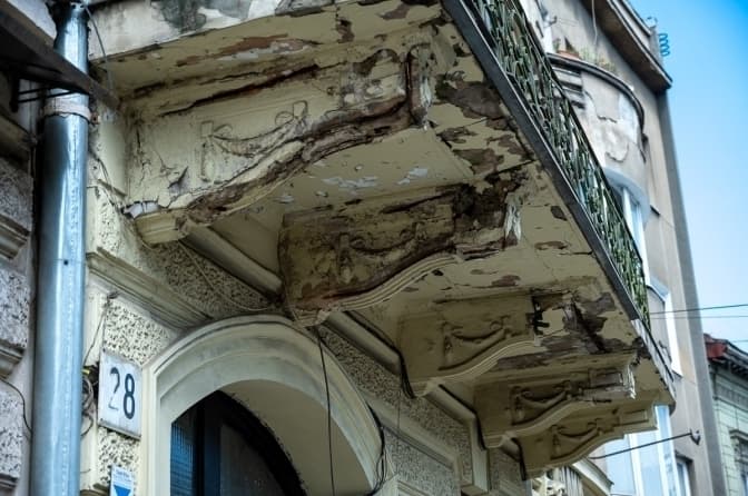 Майже 5 тисяч балконів у Львові потребують ремонту